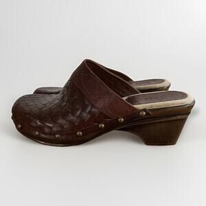 Bass Jillian Brown Basketweave Brazilian Leather Upper 6.5M Clogs Mule Boho Y2K